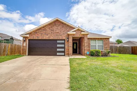 605 Brookbank Dr, Crowley, TX 76036