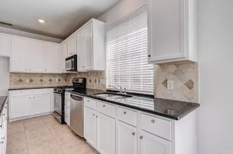Kitchen - 7101 Bickers Dr, Rowlett, TX 75089 photo 2 of 3