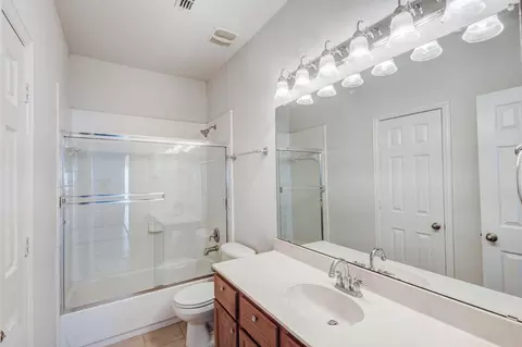 Bath - 7101 Bickers Dr, Rowlett, TX 75089 photo 1 of 3