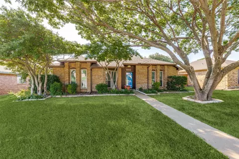 5012 Frontier Ln, Plano, TX 75023