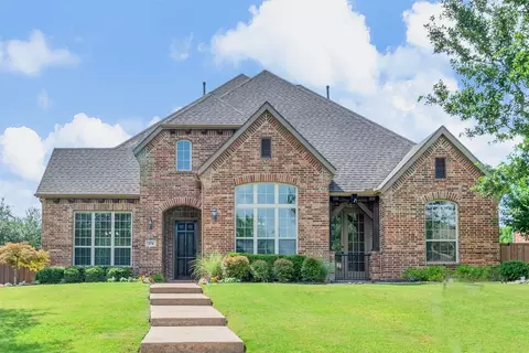 374 Redstone Dr, Sunnyvale, TX 75182