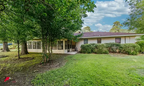 113 Sherman Dr, Springhill, LA 71075 photo 10
