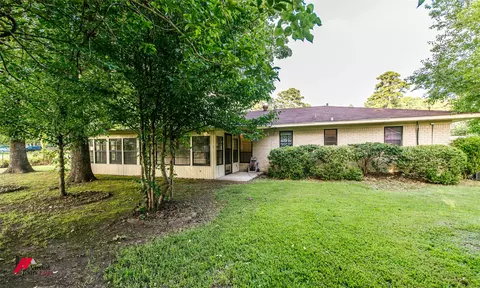113 Sherman Dr, Springhill, LA 71075 photo 9