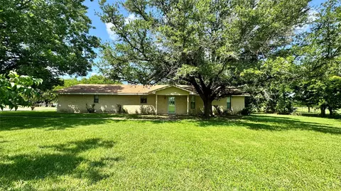 2078 Griffith Rd, Terrell, TX 75160