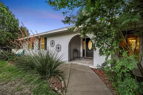 408 Wooded Crest Dr, Woodway, TX 76712