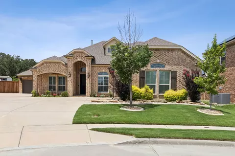 4225 Rustic Timbers Dr, Fort Worth, TX 76244