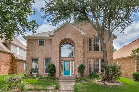 17712 Meadow Grove Ln, Dallas, TX 75287