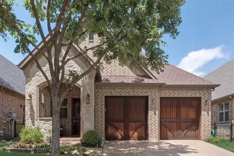 4017 Westmont Ct, Bedford, TX 76021