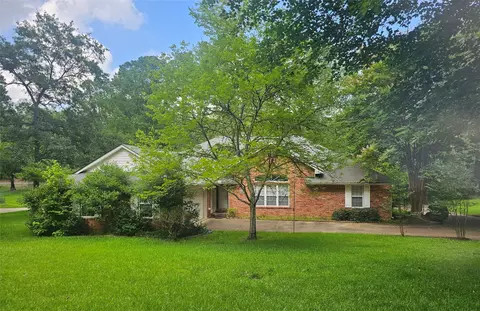 110 Woodcrest Dr, Haughton, LA 71037