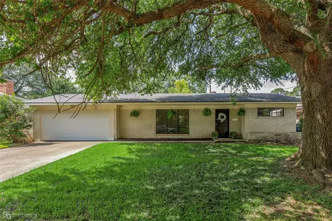 506 Americana Dr, Shreveport, LA 71105