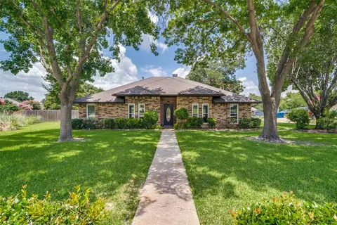 913 Lake Meadows Dr, Rockwall, TX 75087