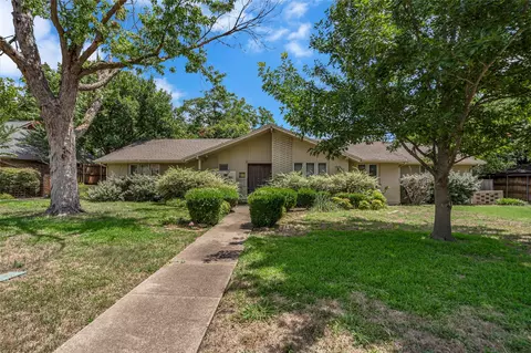 5620 Ridgetown Cir, Dallas, TX 75230