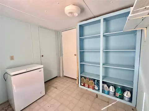 908 E Beth St, Whitney, TX 76692 photo 11