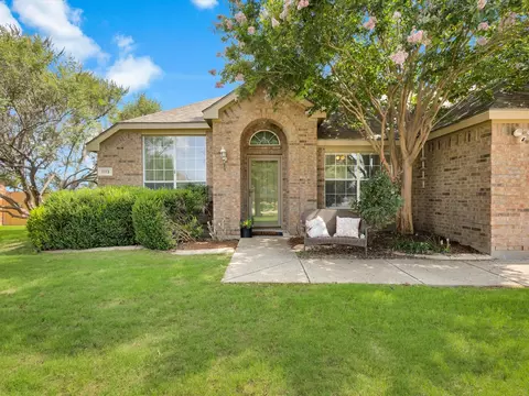 1113 Horn Toad Dr, Haslet, TX 76052