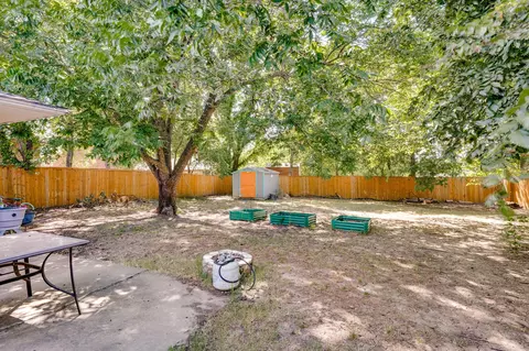 Exterior - 1409 E Sherman Dr, Denton, TX 76209 photo 5 of 6