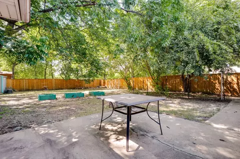 Exterior - 1409 E Sherman Dr, Denton, TX 76209 photo 4 of 6