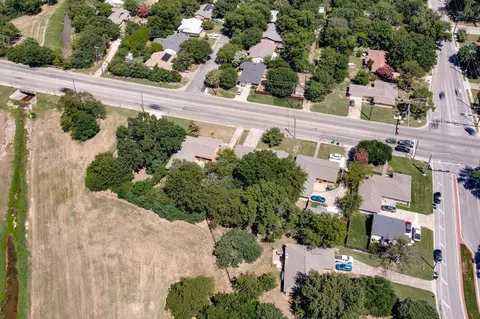 View/Area - 1409 E Sherman Dr, Denton, TX 76209 photo 4 of 5