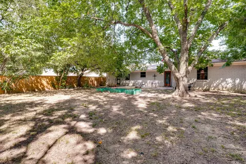 Exterior - 1409 E Sherman Dr, Denton, TX 76209 photo 3 of 6