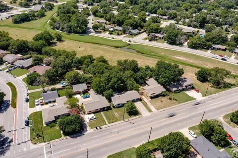 View/Area - 1409 E Sherman Dr, Denton, TX 76209 photo 1 of 5
