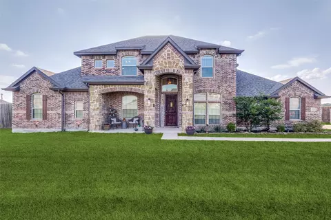 17055 Lochwood Ln, Forney, TX 75126