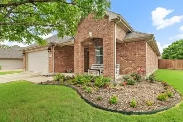 202 Lawson Farms Dr, Midlothian, TX 76065