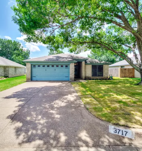 3717 Fairhaven Dr, Fort Worth, TX 76123