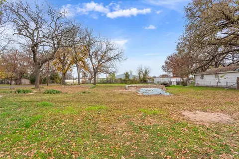 1119 Campbelton St, Bellmead, TX 76705