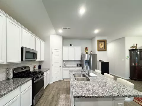Kitchen - 1313 Lorelei Ln, Denton, TX 76210 photo 2 of 3