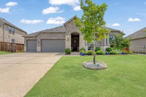 3806 Deer Point Dr, Denison, TX 75020