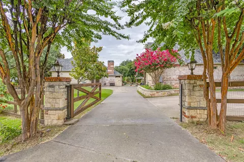 380 Ashwood Ln, Fairview, TX 75069