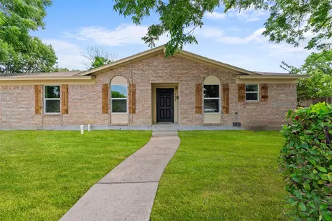 4438 Ashwood Dr, Mesquite, TX 75150