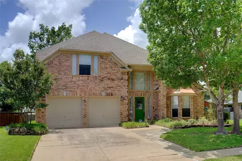 448 Shade Tree Cir, Hurst, TX 76054