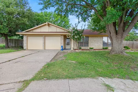 2508 Carriage Pl, Arlington, TX 76014