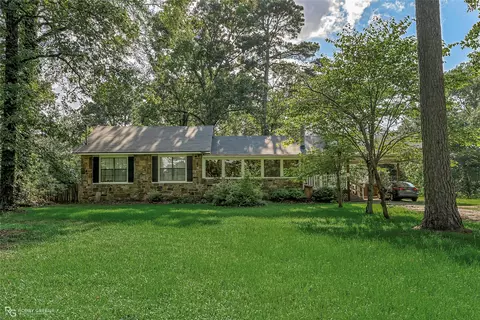 8300 Crouch Dam Rd, Mooringsport, LA 71060