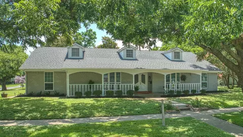 301 N Preston St, Ennis, TX 75119