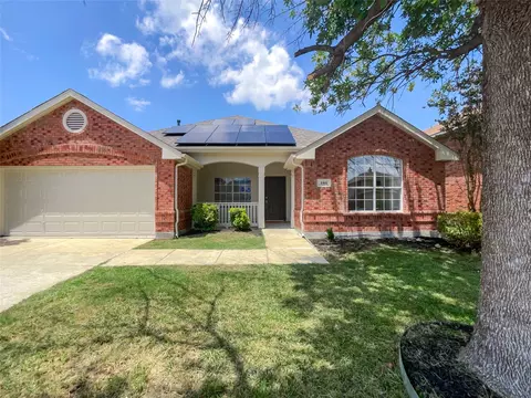 253 Brookdale Dr, Little Elm, TX 75068