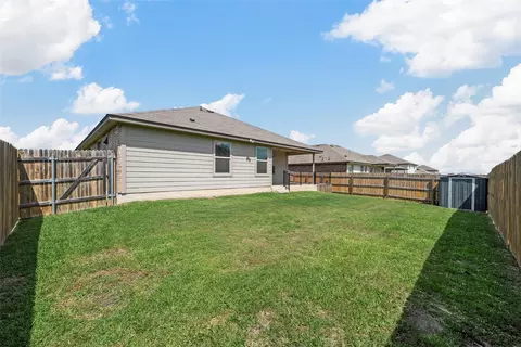 Exterior - 3217 Beutel Rd, Lorena, TX 76655 photo 6 of 8