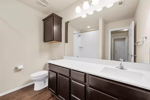 Bath - 3217 Beutel Rd, Lorena, TX 76655 photo 3 of 3