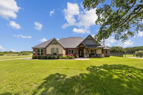 416 Acorn Trl, Granbury, TX 76049