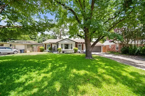 4641 Selkirk Dr, Fort Worth, TX 76109