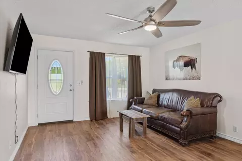 Living - 13209 Chestnut Cir, Terrell, TX 75160 photo 2 of 2