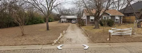 3221 Grady St, Forest Hill, TX 76119