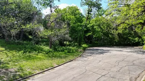 4500 Shady Glen Dr, Waco, TX 76708 photo 7