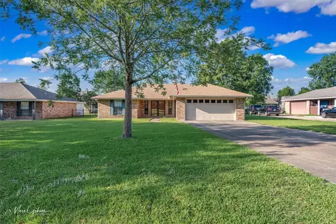 4415 Parkridge Dr, Benton, LA 71006