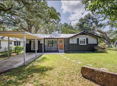 400 Palmer St, Bangs, TX 76823
