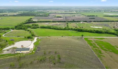 7143 County Road 1050, Celeste, TX 75423 photo 3