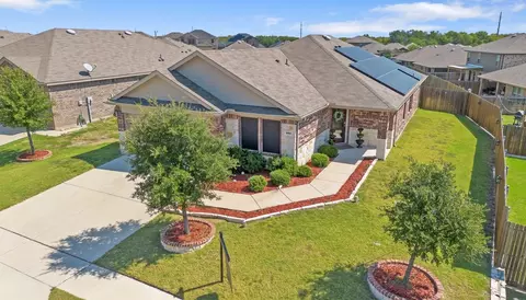 824 Costlow Ln, Fate, TX 75189