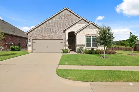 1340 Tucker Ln, Kennedale, TX 76060