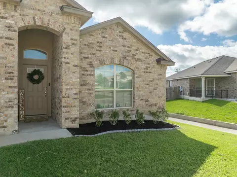 Exterior - 3228 Skinner Dr, Lorena, TX 76655 photo 2 of 6
