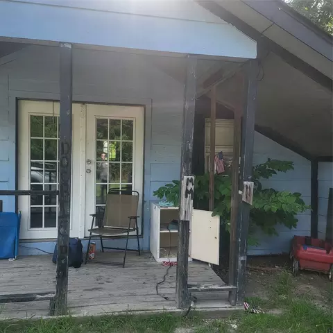 2457 Elmwood Dr, Wills Point, TX 75169